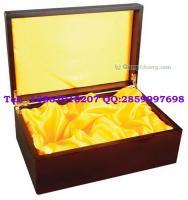 紅酒木盒 從實(shí)用包裝到文化載體的藝術(shù)之旅